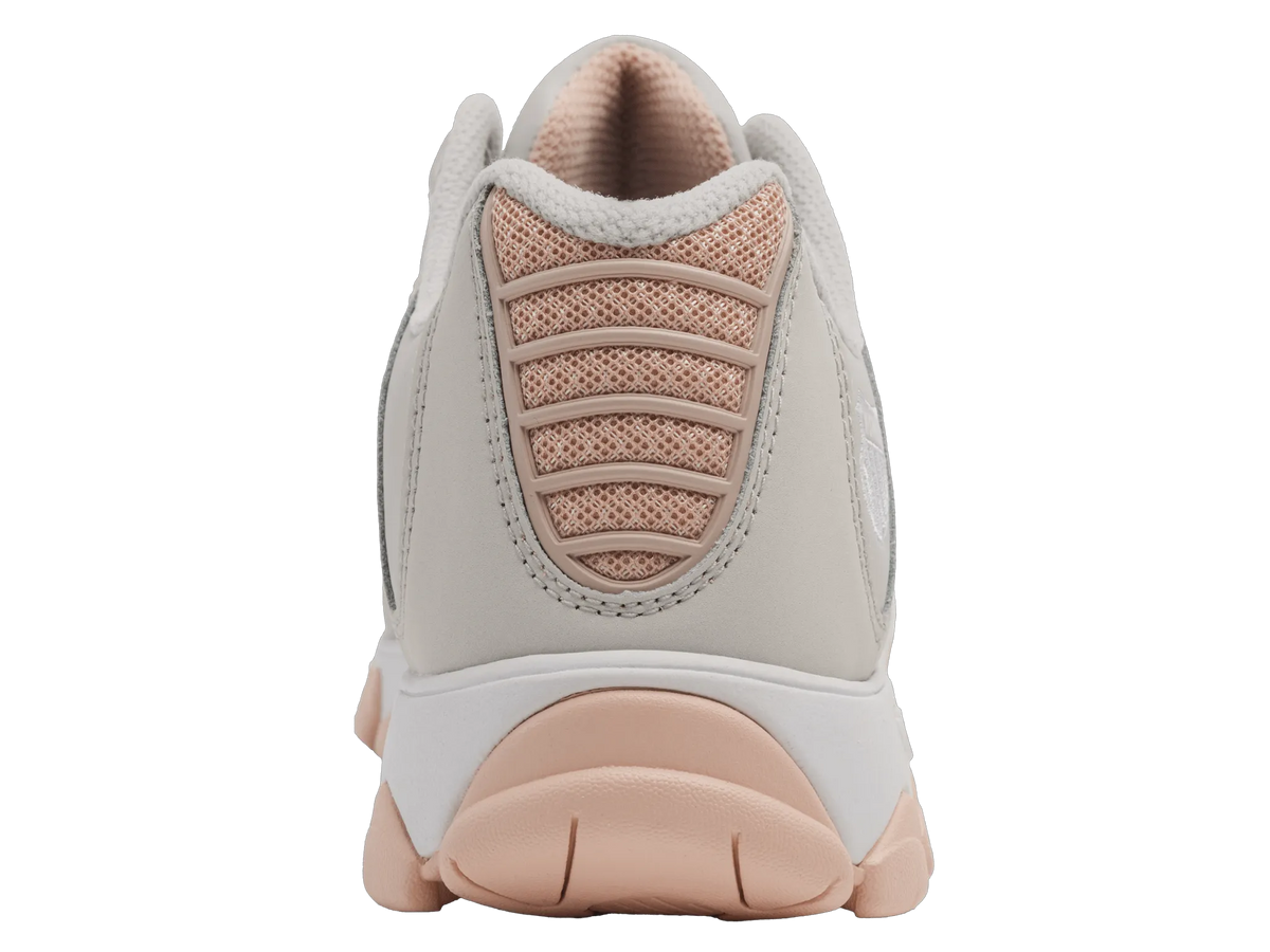 OYSTER MUSHROOM/CAMEO ROSE/WHITE