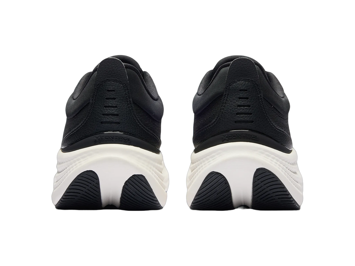 BLACK/WHITE